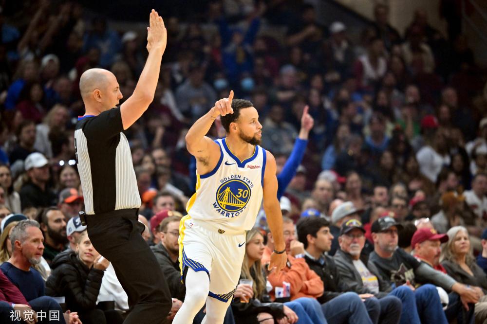 [天下足球]状态不佳 曼联不敌布莱顿.